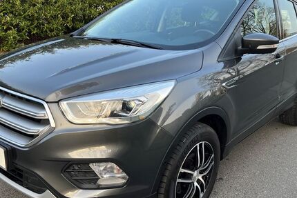 Ford Kuga 105.000 km 10.900 &euro; Witten 58454