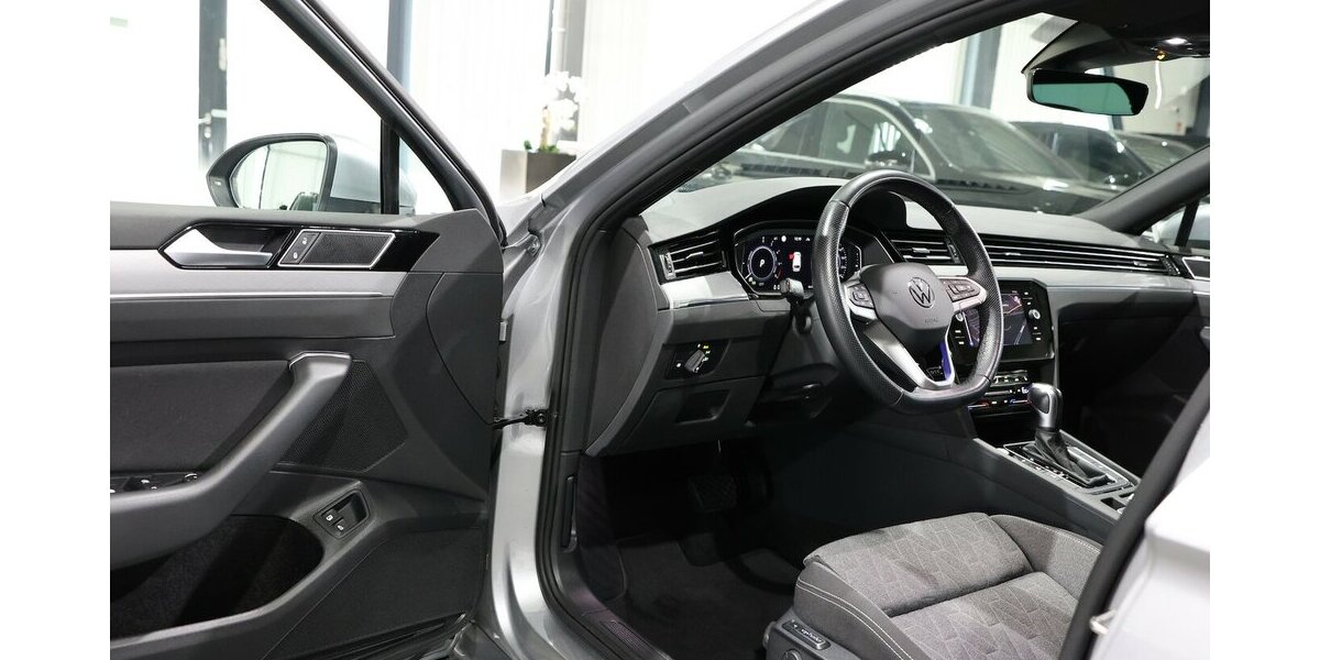 VW Passat Variant GTE DSG IQ BUSINESS R-LINE SPORT 86.000 km 24.600 &euro; Hamm 59077