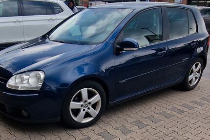 VW Golf 194.000 km 2.299 &euro; Hemer 58675