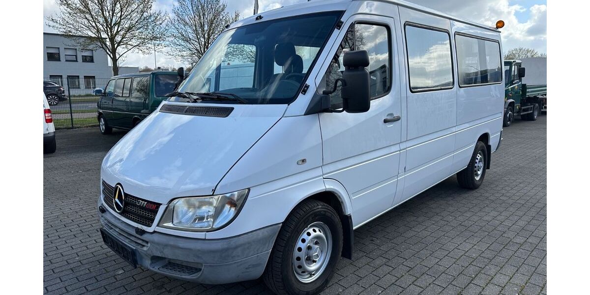 Mercedes-Benz Sprinter 213.600 km 5.600 &euro; Werl 59457