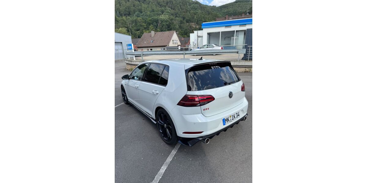 VW Golf 100.679 km 24.590 &euro; Iserlohn 58642
