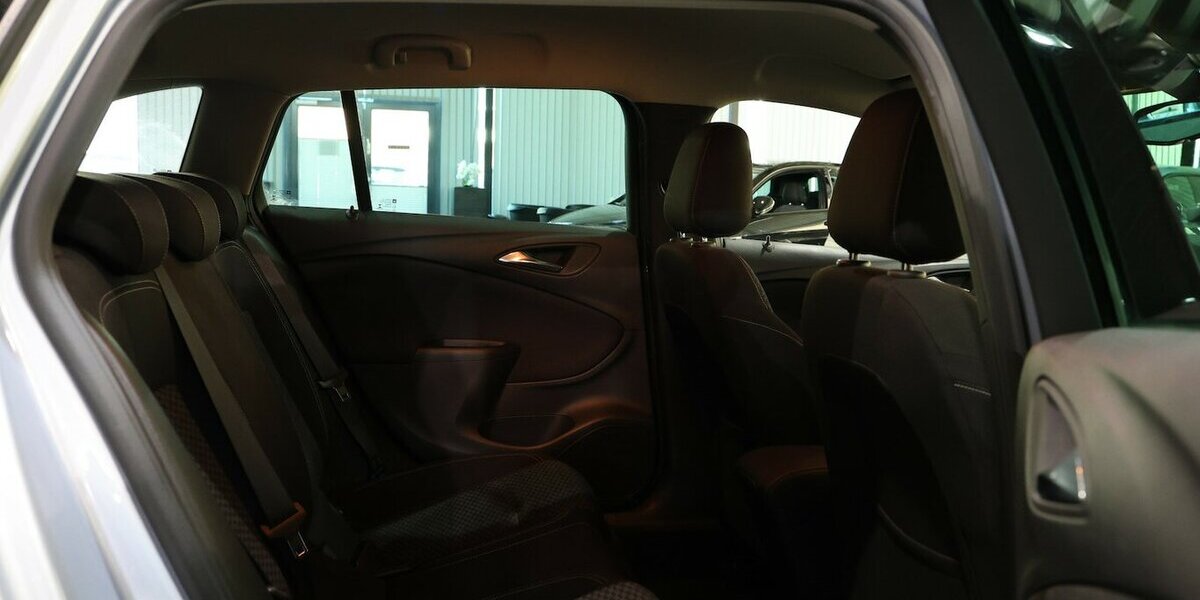 Opel Astra K ST 1.6 T ACTIVE 200-PS / APPLE+ANDROID 130.000 km 8.991 &euro; Hamm 59077