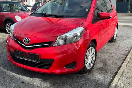 Toyota Yaris 192.004 km 5.550 &euro; Dortmund 44143