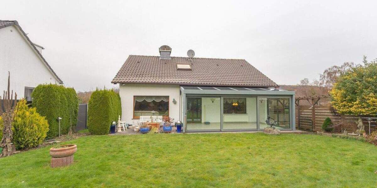 Einfamilienhaus Menden Mitte - 5 Zimmer, 122 m&sup2;, 215.000&euro; | Angebot:25729252