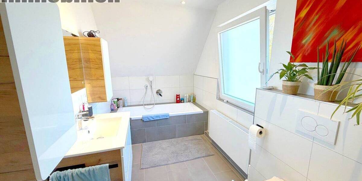 Doppelhaushälfte Kamen Methler - 4 Zimmer, 177 m&sup2;, 349.000&euro; | Angebot:26378402