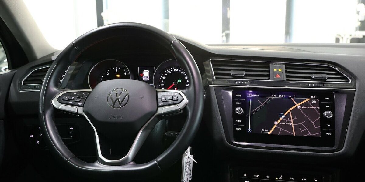 VW Tiguan 2.0 TDI DSG 4M IQ LIFE LED, HEAD-UP, NAVI 105.000 km 23.888 &euro; Hamm 59077