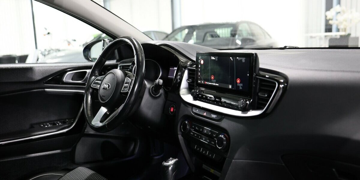 Kia XCeed 1.4 T-GDI LUNCH-X-EDITION / PANORAMA, LED 95.000 km 16.444 &euro; Hamm 59077