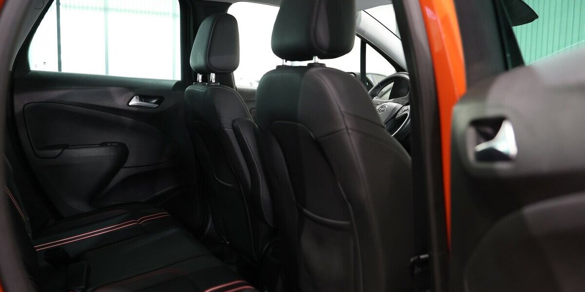 Opel Crossland 1.5 D GS-LINE SPORT / ORANGE & BLACK 132.000 km 12.777 &euro; Hamm 59077