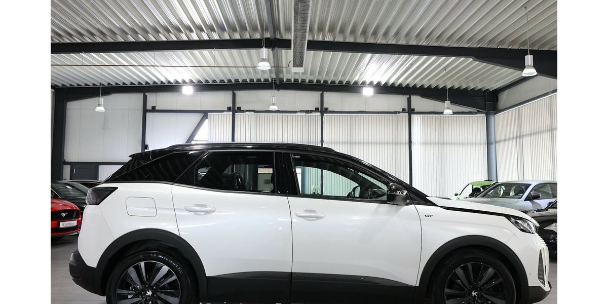 Peugeot 3008 BLUE-HDI GT-SPORT / WHITE & BLACK / SCHÖN 56.000 km 21.555 &euro; Hamm 59077