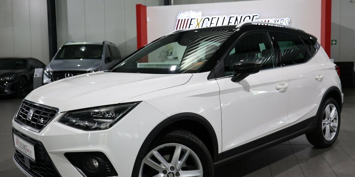 Seat Arona 1.5 TSI XCELLENCE FR-SPORT / WHITE & BLACK 90.000 km 14.555 &euro; Hamm 59077