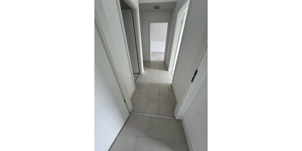Dachgeschoßwohnung Kamen - 3 Zimmer, 74 m&sup2;, 710&euro; | Angebot:26296388