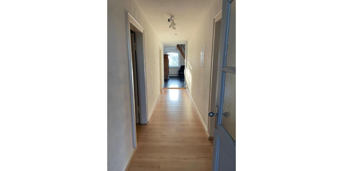 Dachgeschoßwohnung Dortmund Hombruch - 4 Zimmer, 80 m&sup2;, 600&euro; | Angebot:25638824