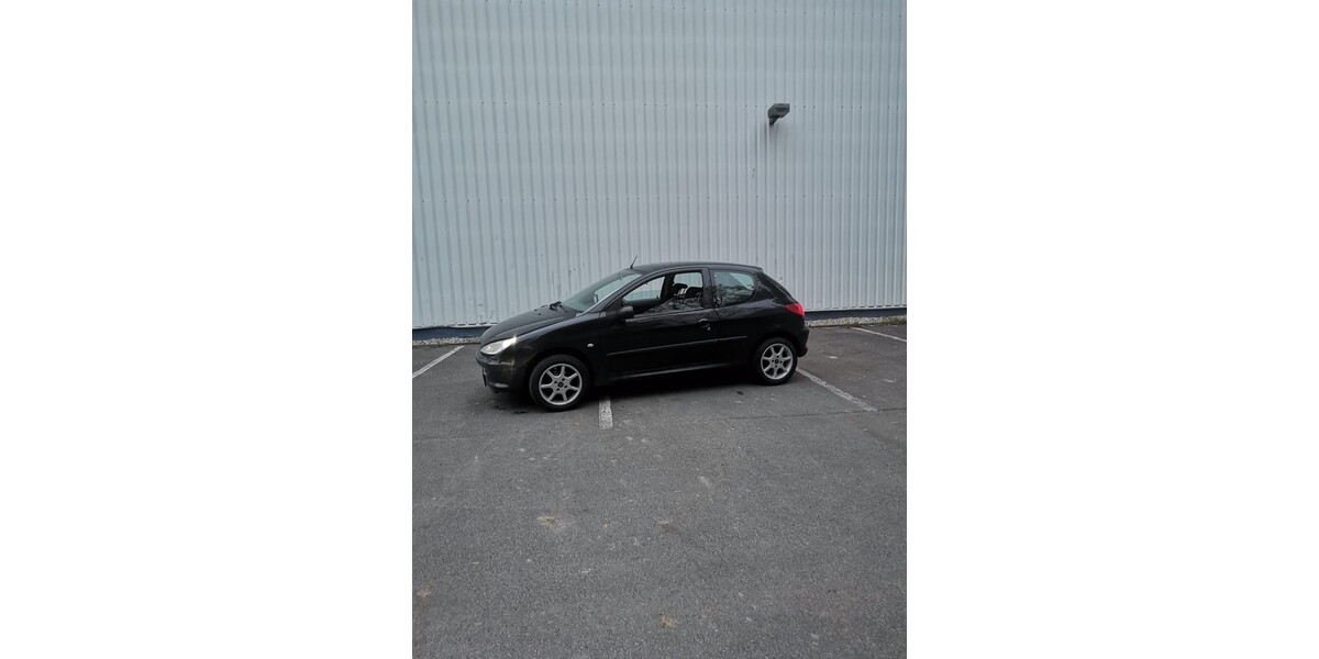 Peugeot 206 120.000 km 2.200 &euro; Werl 59457