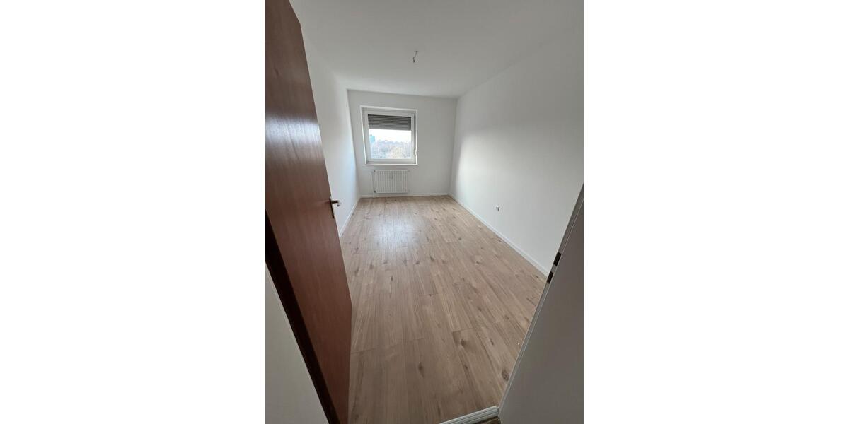 Etagenwohnung Dortmund Hörde - 3 Zimmer, 89 m&sup2;, 1.000&euro; | Angebot:25925599