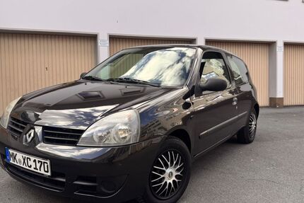 Renault Clio 215.000 km 2.399 &euro; Iserlohn 58636