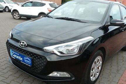 Hyundai i20 66.000 km 9.490 &euro; Hamm 59073
