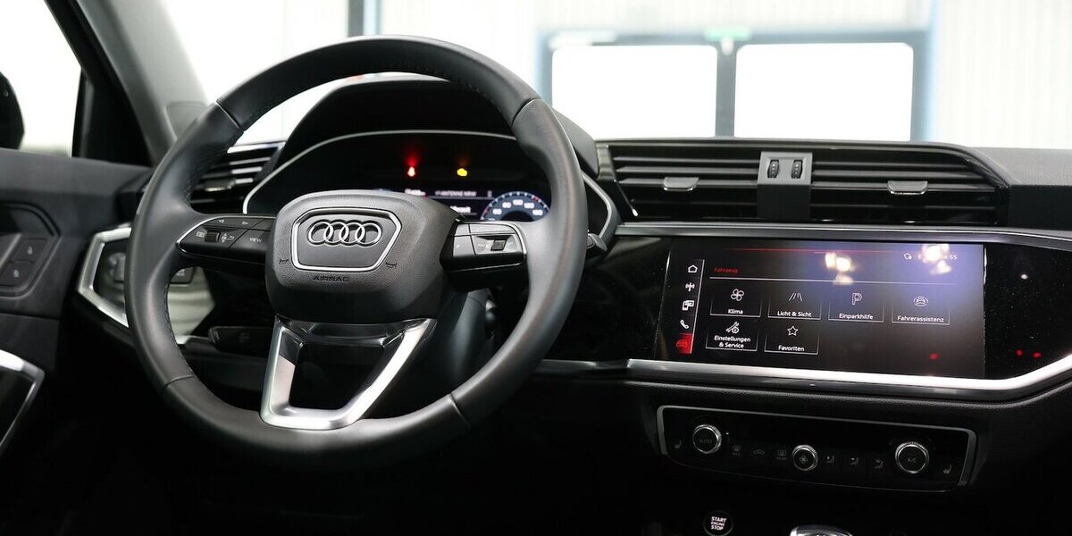 Audi Q3 35 TFSI / LED, VIRTUAL-COCKPIT, APPLE+ANDROID 15.000 km 29.993 &euro; Hamm 59077