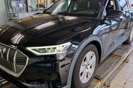 Audi e-tron 39.997 km 29.909 &euro; Hagen 58091