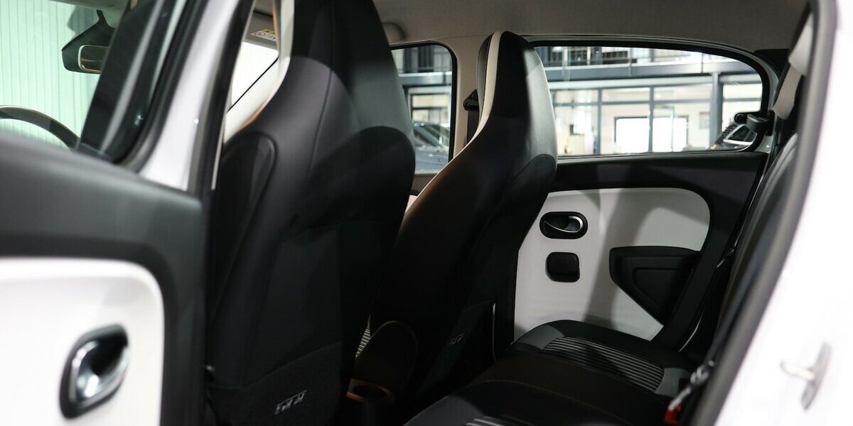 Renault Twingo INTENS ELECTRIC SPURHALTE, LEDER, KAMERA 13.000 km 13.400 &euro; Hamm 59077