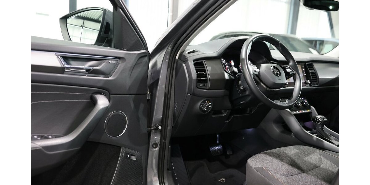 Skoda Kodiaq 2.0 TDI DSG 4x4 CLEVER / 7-SITZER, MATRIX 135.000 km 28.777 &euro; Hamm 59077
