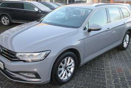 VW Passat Variant Business 2.0 TDI DSG NAVI AHK KAMER 132.100 km 19.388 &euro; Bergkamen 59192