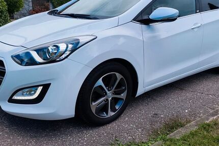 Hyundai i30 142.771 km 7.200 &euro; Werl 59457