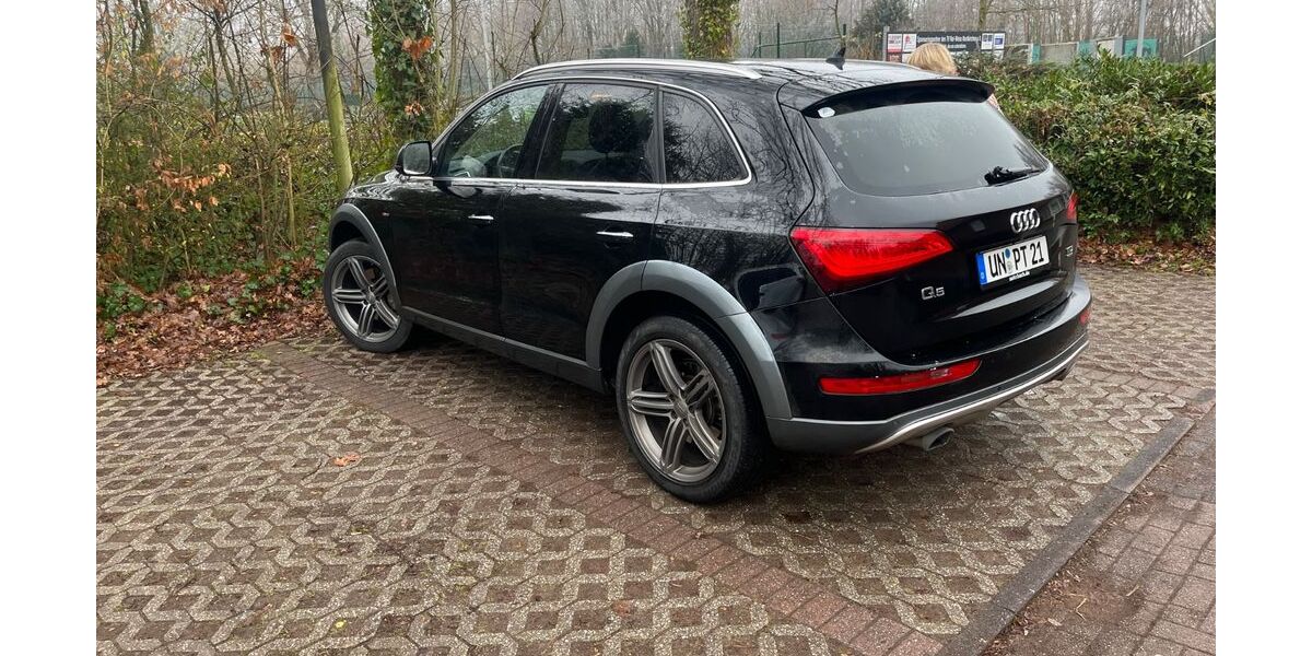 Audi Q5 227.000 km 13.999 &euro; Schwerte 59239