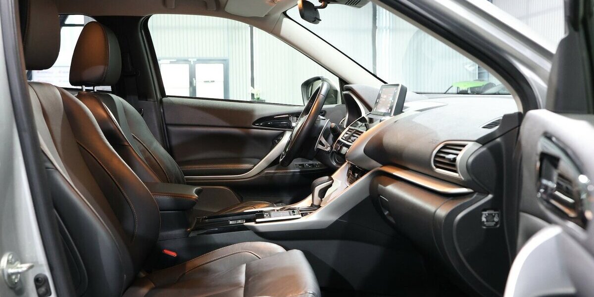 Mitsubishi Eclipse Cross 1.5 T-MIVEC TOP / LED, LEDER, HUD 47.000 km 18.444 &euro; Hamm 59077