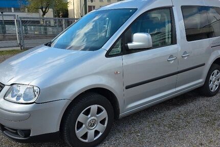 VW Caddy 138.450 km 4.900 &euro; Dortmund 44145
