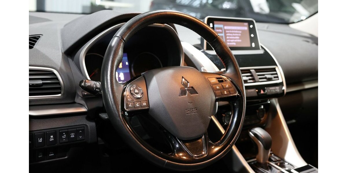 Mitsubishi Eclipse Cross 1.5 T-MIVEC TOP / LED, LEDER, HUD 47.000 km 18.444 &euro; Hamm 59077