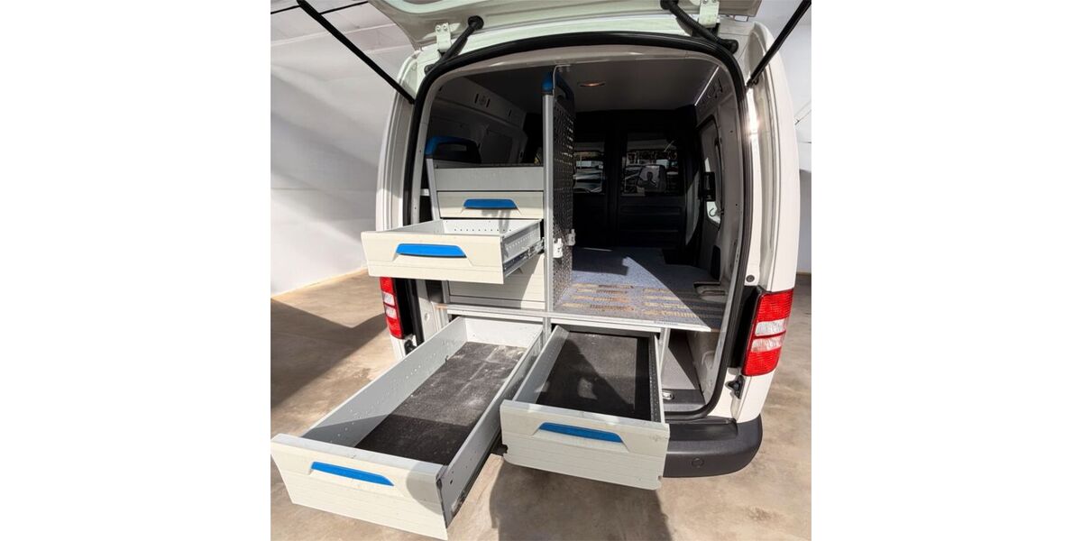 VW Caddy 121.800 km 8.999 &euro; Ahlen 59227