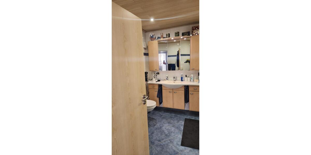 Mehrfamilienhaus, Wohnhaus Iserlohn Letmathe - 6 Zimmer, 242 m&sup2;, 1.650&euro; | Angebot:26575901