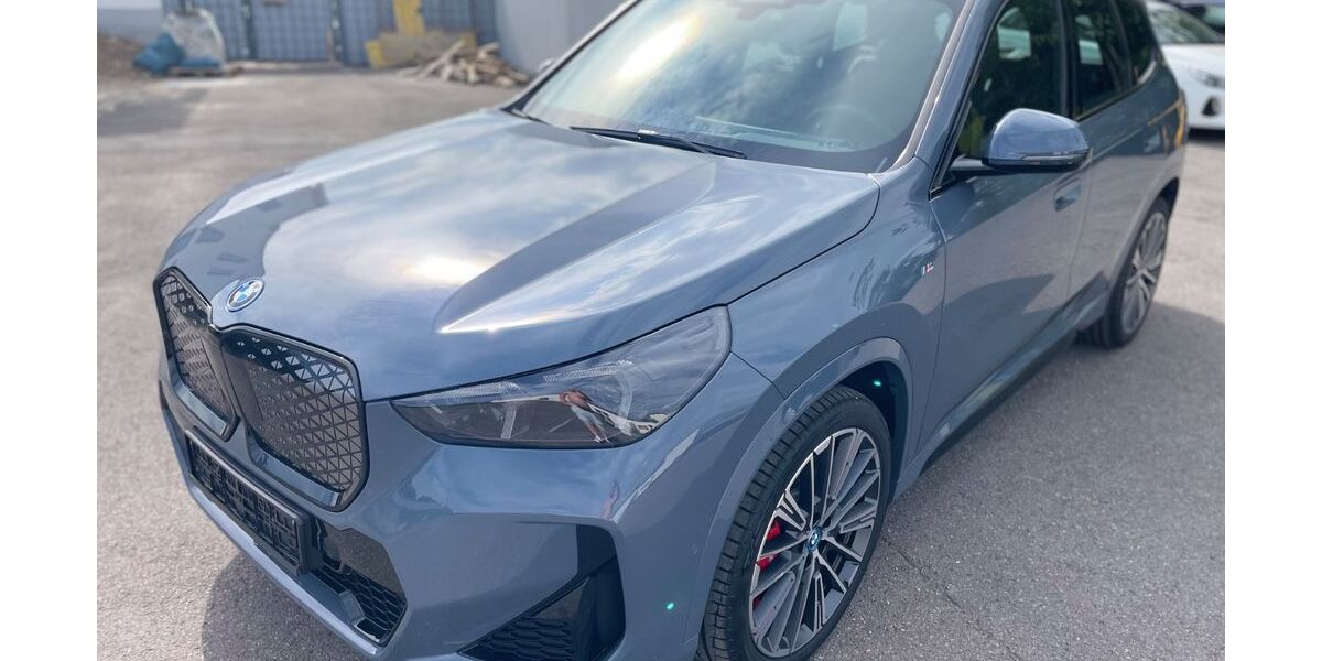 BMW iX1 6.100 km 38.900 &euro; Iserlohn 58638