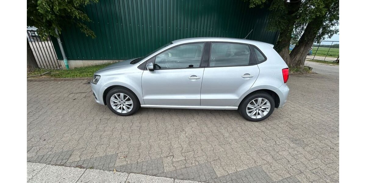 VW Polo 81.500 km 7.900 &euro; Dortmund 44357