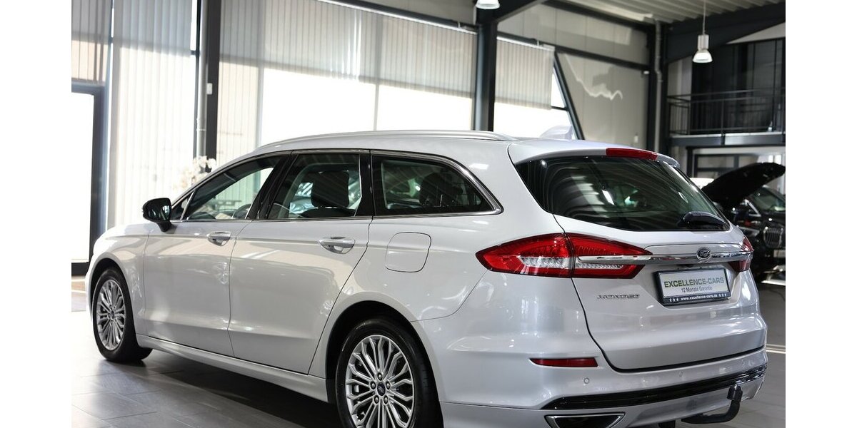 Ford Mondeo TUNIER 2.0 ECOBLUE TITANIUM / LED / AHK 145.000 km 17.444 &euro; Hamm 59077