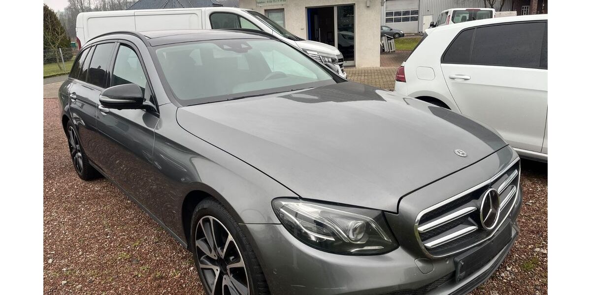 Mercedes-Benz E 220 383.243 km 14.000 &euro; Fröndenberg 58730