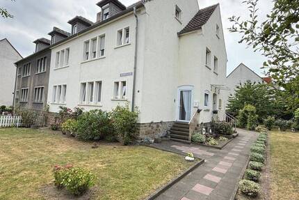 Haus Ahlen Innenstadt - 8 Zimmer, 300 m&sup2;, 440.000&euro; | Angebot:25727510