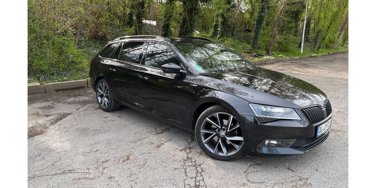 Skoda Superb 97.600 km 25.900 &euro; Dortmund 44287