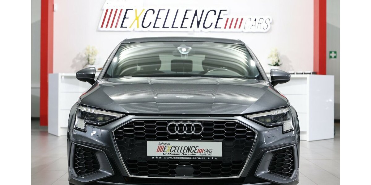 Audi A3 LIMOUSINE 30 TFSI S-LINE MATRIX, VOLL-LEDER 60.000 km 24.777 &euro; Hamm 59077