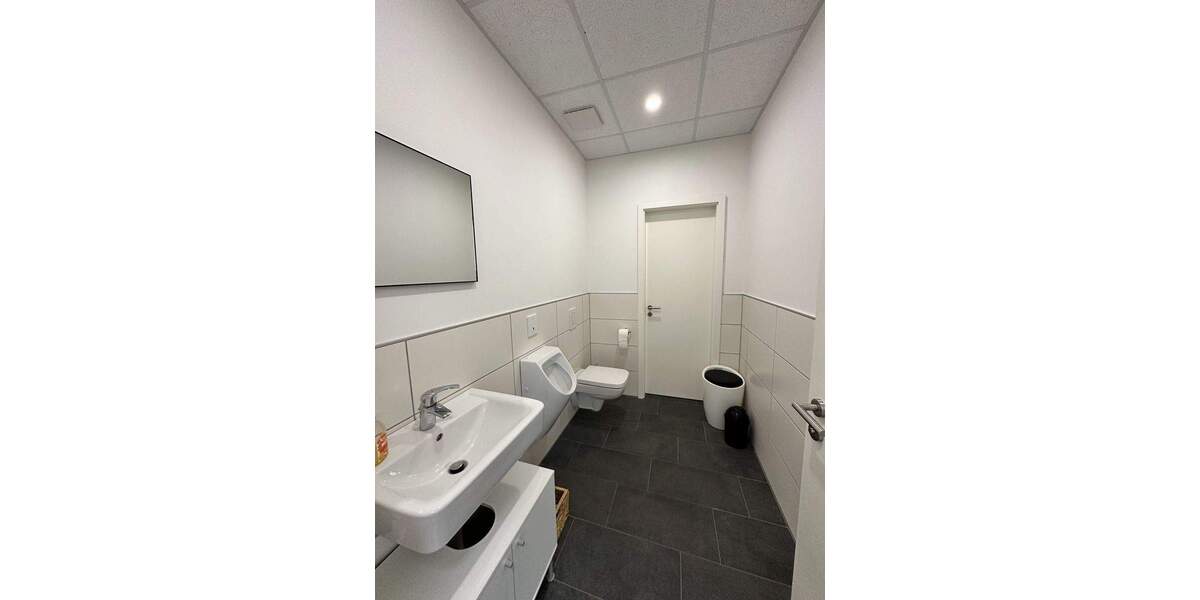 Gewerbeobjekt Holzwickede - 6 Zimmer, 138 m&sup2;, 1.750&euro; | Angebot:25689723