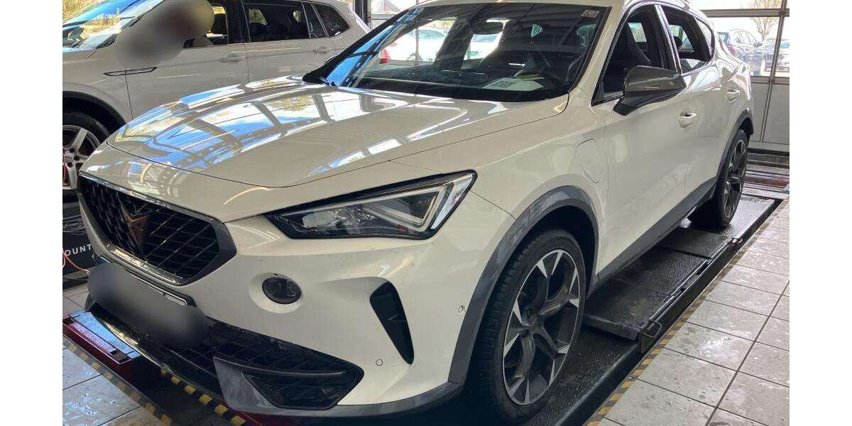 Cupra Formentor VZ 1.4 e-Hybrid DSG NAVI PANORAMA AHK KA 40.838 km 24.988 &euro; Bergkamen 59192