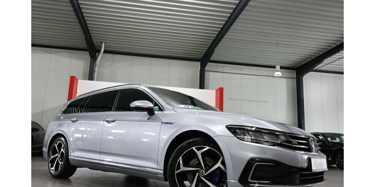 VW Passat Variant GTE DSG IQ BUSINESS R-LINE SPORT 86.000 km 24.600 &euro; Hamm 59077