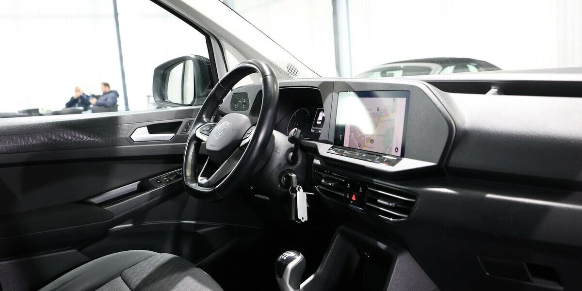 VW Caddy Maxi KOMBI 2.0 TDI 4M LIFE IQ ALLRAD OPTIK 95.000 km 28.991 &euro; Hamm 59077