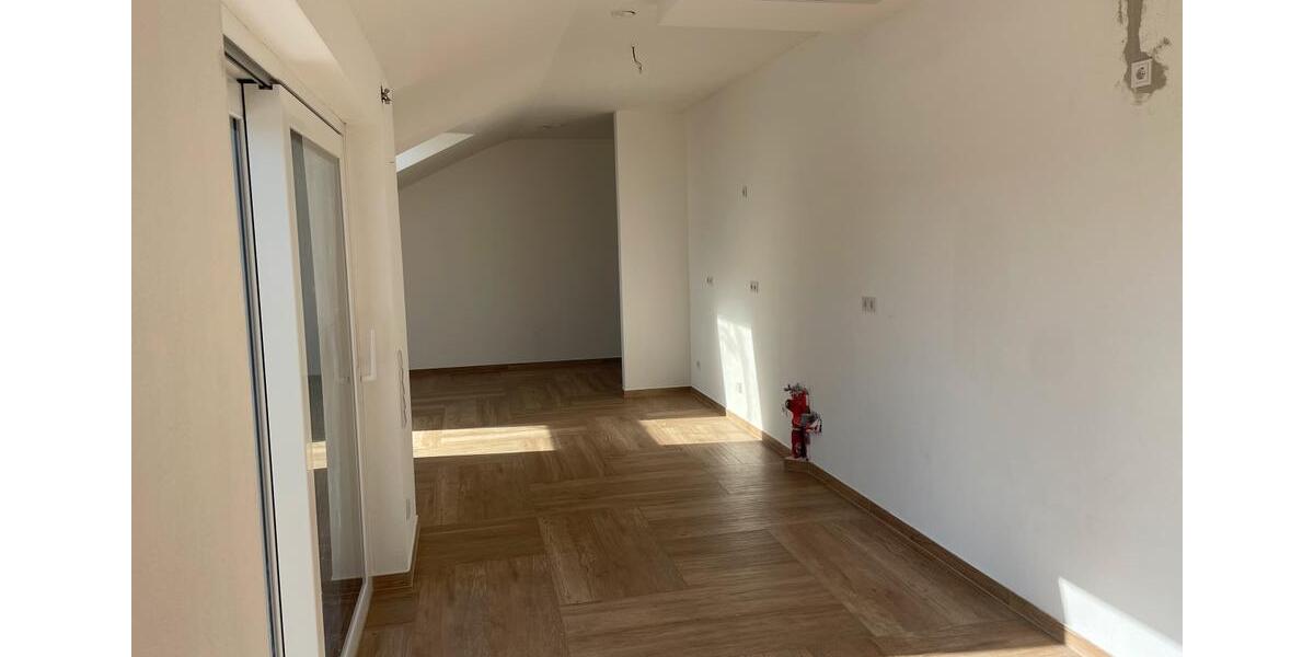 Dachgeschoßwohnung Ahlen - 4 Zimmer, 153 m&sup2;, 1.800&euro; | Angebot:24815718