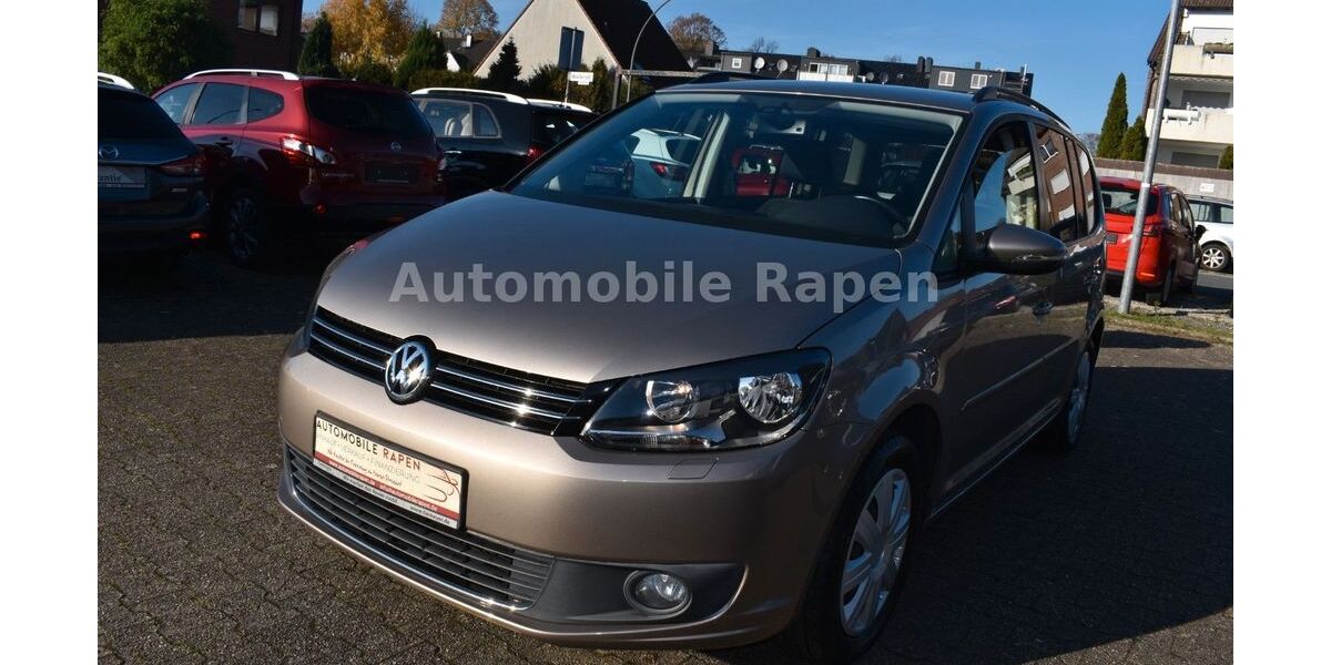 VW Touran 137.000 km 6.890 &euro; Oer-Erkenschwick (Rapen) 45739