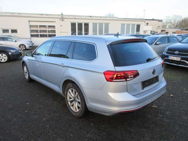 VW Passat Variant Business 2.0 TDI DSG NAVI AHK KAMER 93.200 km 21.988 &euro; Bergkamen 59192