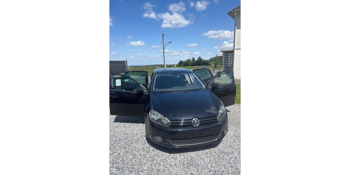 VW Golf 303.430 km 3.850 &euro; Dortmund 44267