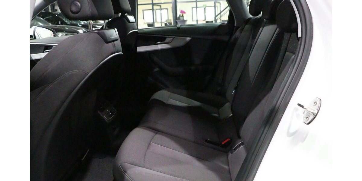 Audi A4 LIMOUSINE 40 TDI S-LINE / MATRIX-LED / 109.000 km 27.555 &euro; Hamm 59077