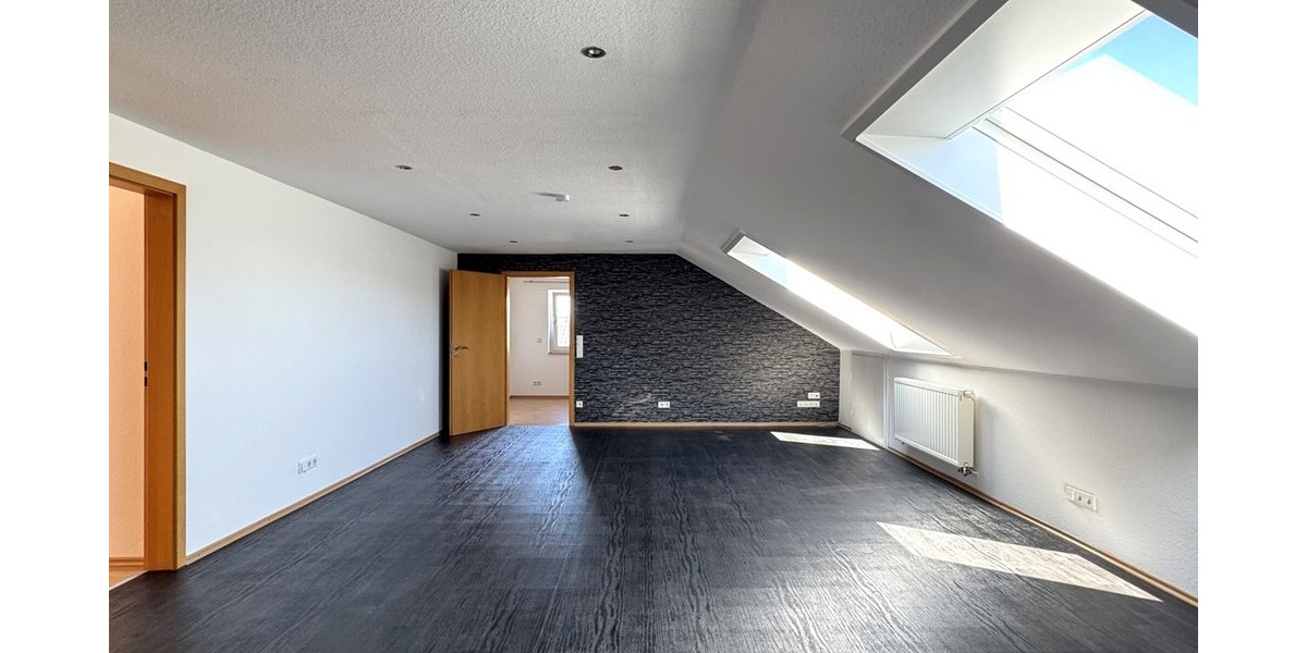 Helle 2-Zimmer-Wohnung im Dachgeschoss eines gepflegten Dreifamilienhauses! - Dachgeschoßwohnung Drensteinfurt Rinkerode | Angebot:26351520