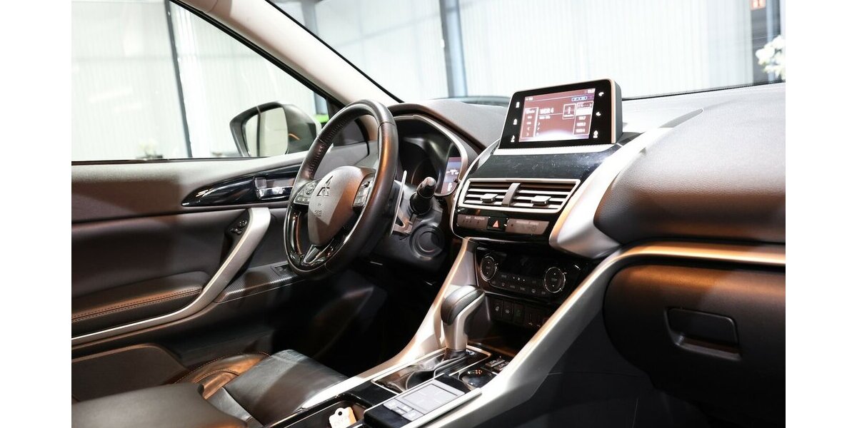 Mitsubishi Eclipse Cross 1.5 T-MIVEC TOP / LED, LEDER, HUD 47.000 km 18.444 &euro; Hamm 59077